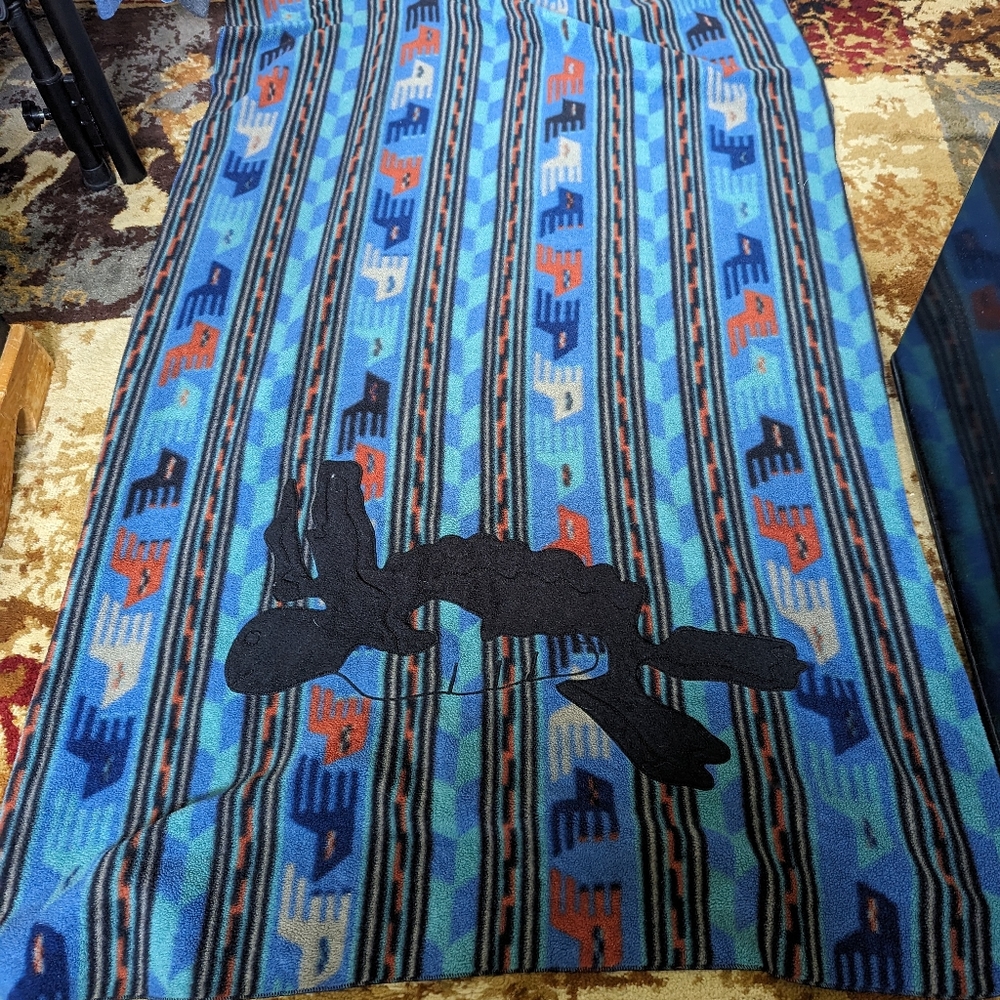 Vintage Anatolia Blue Smoke Quarter Patagonia Fleece Blanket 56Lx33W